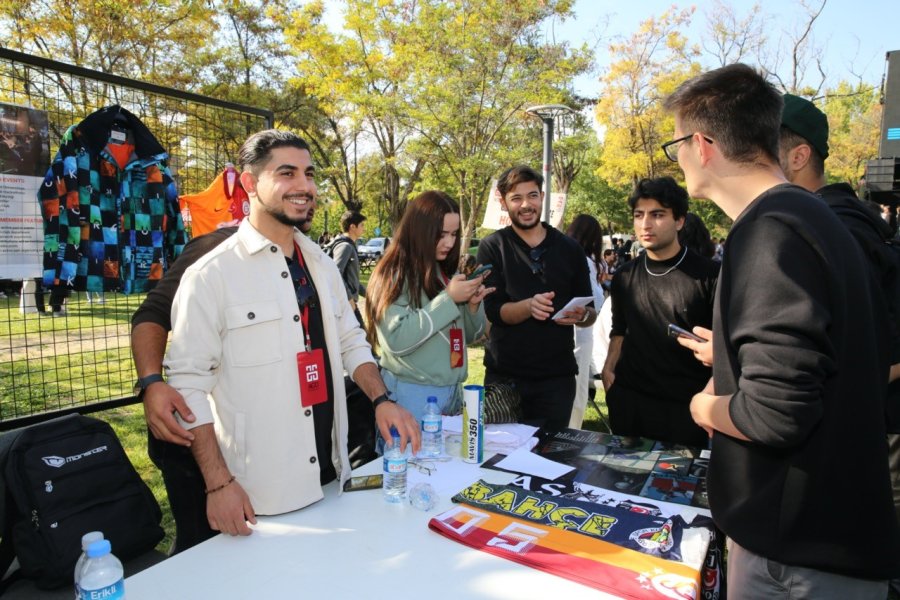 Agü’de Geleneksel Güz Festivali