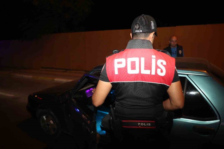 Antalya’da 107 Ekiple Şok Uygulama: Bin 875 Şahıs Sorgulandı