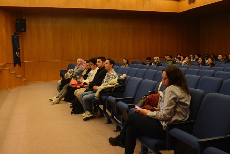 Uluslararası Öğrenciler İçin İkamet İzni Bilgilendirme Toplantısı