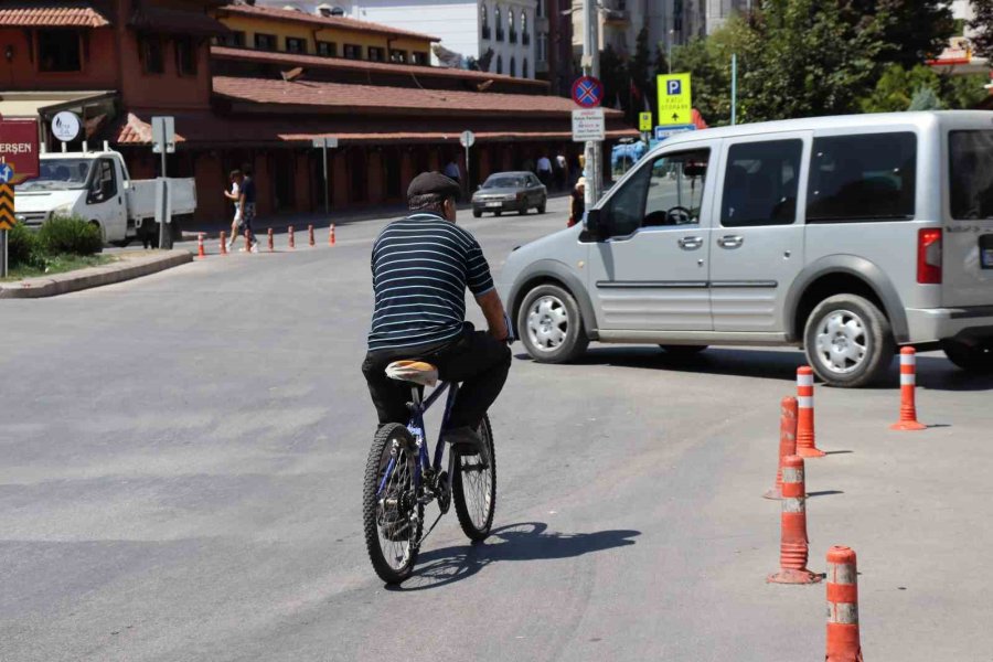 Sürücü Kursu Eğitmenlerinden Motorsuz Araç Sürücülerine Kritik Uyarıları