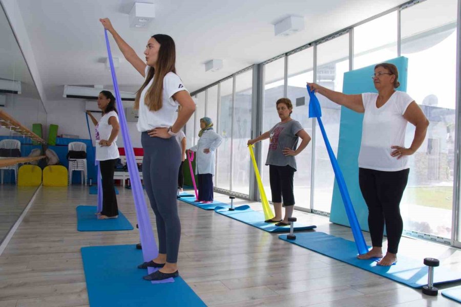 Mersin Büyükşehir Belediyesi’nden Kadınlara Ücretsiz Pilates Kursu