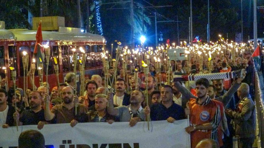 Antalya’da Binlerce Kişinin Katılımıyla Filistin’e Destek Yürüyüşü