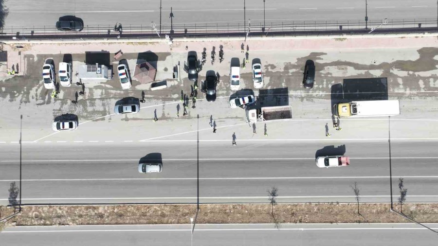 Trafik Başkanı Ayhan, Konya’da Araçlara Yönelik Denetime Katıldı