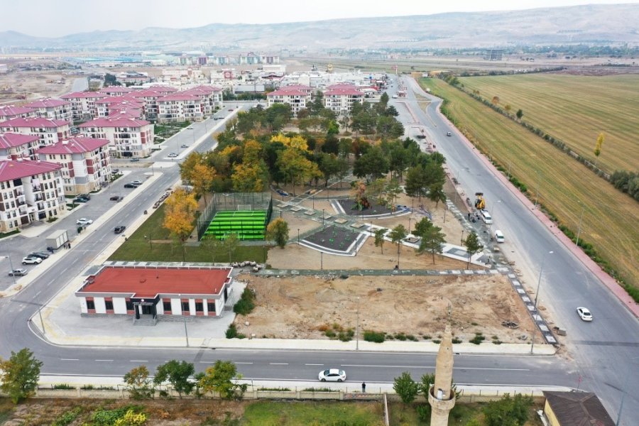 Başkan Çolakbayrakdar: "çocuklar İçin Ağaç Evin De Olduğu Çok Fonksiyonlu Park Yapıyoruz"