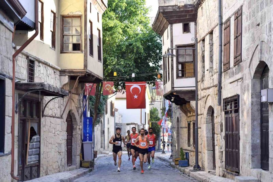 15. Uluslararası Tarsus Yarı Maratonu Koşuldu