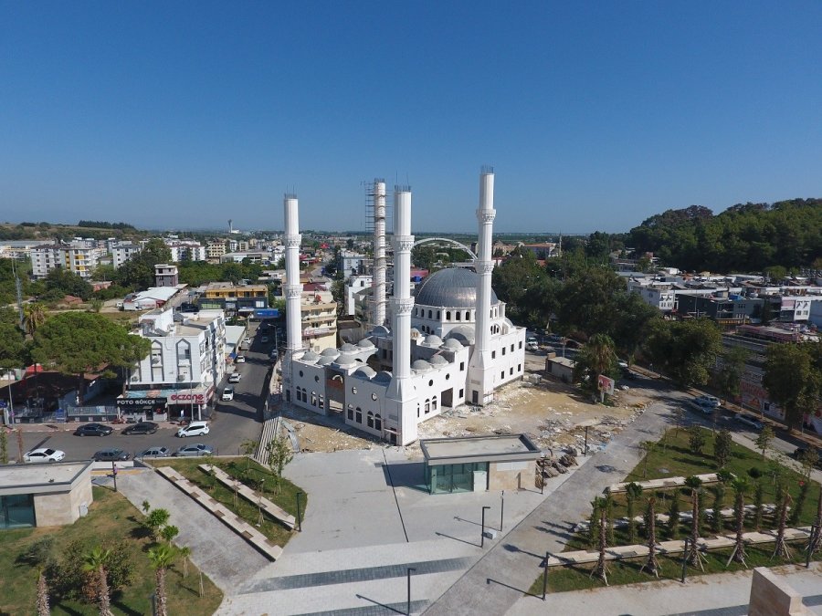 Aksu Merkez Cami’nin İç Düzenlemesine Kırbıyık’tan Destek