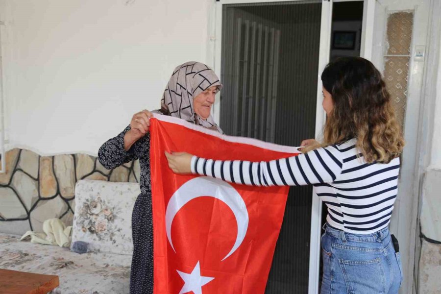 Döşemealtı’nda, Cumhuriyetin 100. Yılında Ünlü Sanatçı Aleyna Tilki, Sahne Alacak