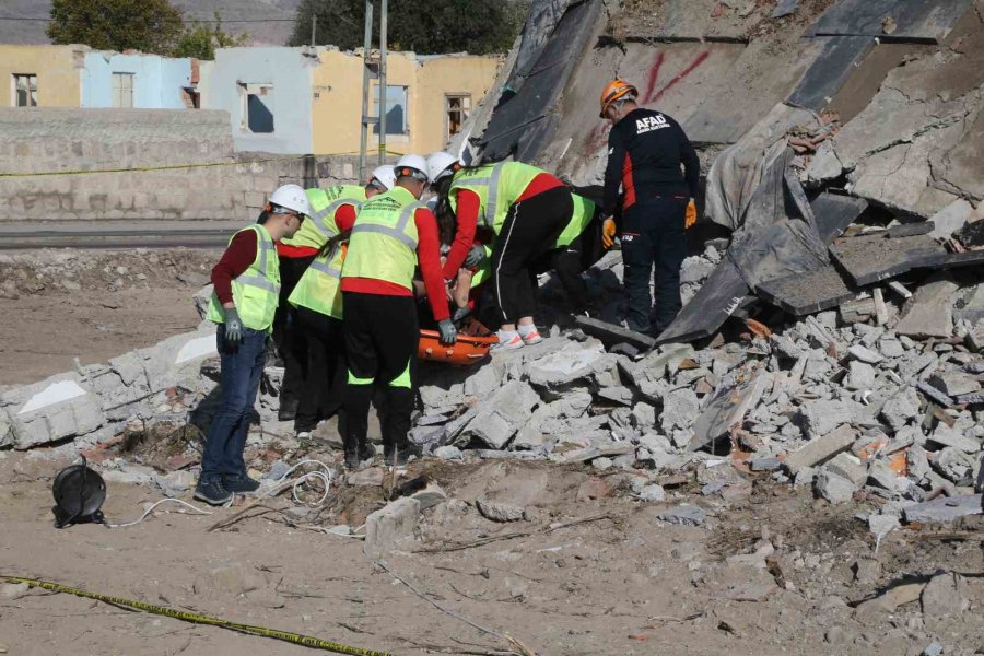 Büyükşehir Afad Akrediteli Kentsel Arama Kurtarma Ekipleri’nden İlk Tatbikat