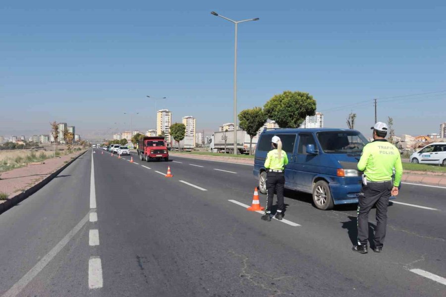 Kayseri’de Trafik Kazalarını Önlemek İçin Denetimler Artırıldı