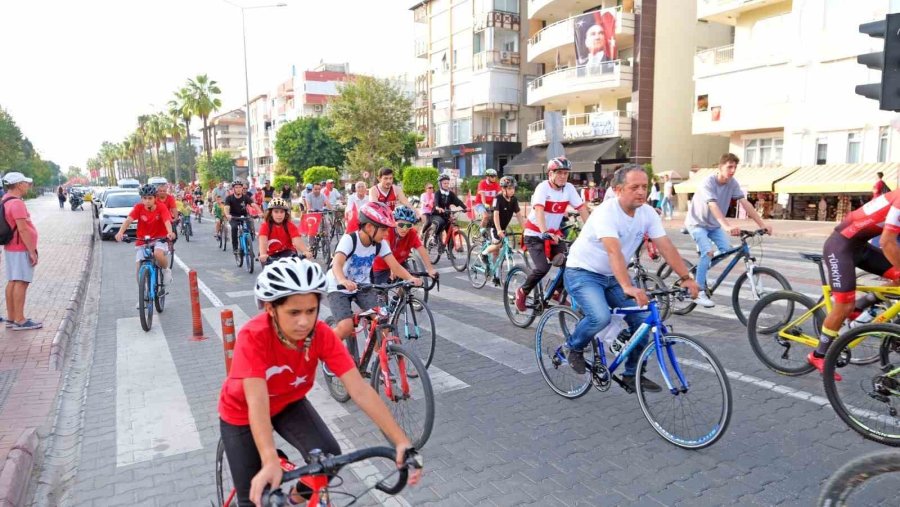 Alanya’da 100. Yıl Bisiklet Turu