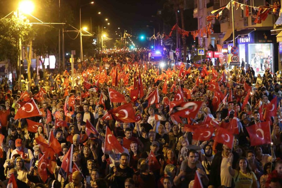 Antalya 400 Metrelik Türk Bayrağı Ve 500 Drone İle Cumhuriyet Coşkusunu Yaşayacak