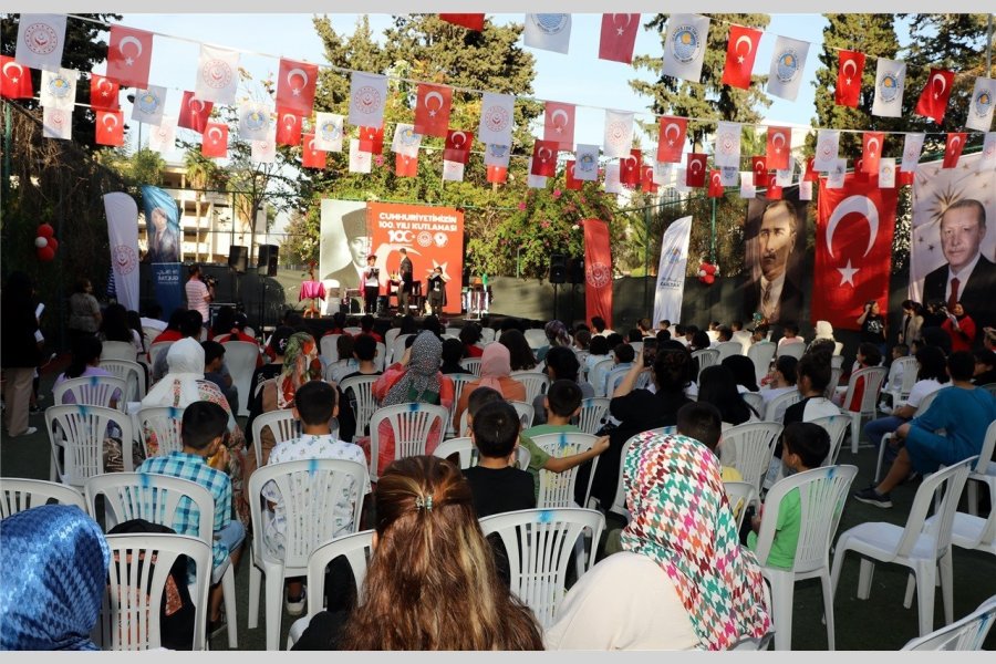 Cumhuriyetin Kuruluşunun 100. Yılı Etkinliklerinde Sevgi Evlerinde Kalan Çocuklar Renkli Gösteriler Sergiledi