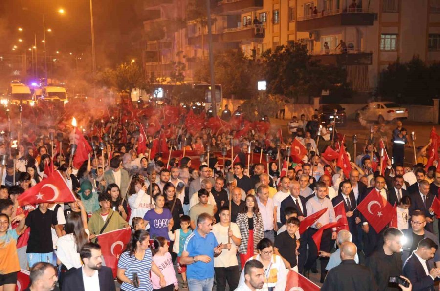 Toroslar’da 100 Yılın Coşkusu Mersin’i Sardı