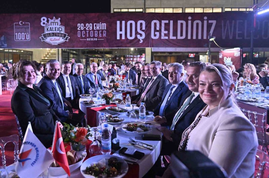 Kaleiçi Old Town Festivali’ne Muhteşem Gala