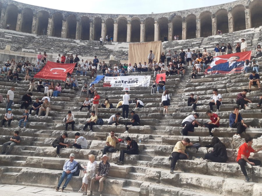 Aspendos Antik Tiyatrosu’nda “satranç Tarihle Buluşuyor” Etkinliği Düzenlendi