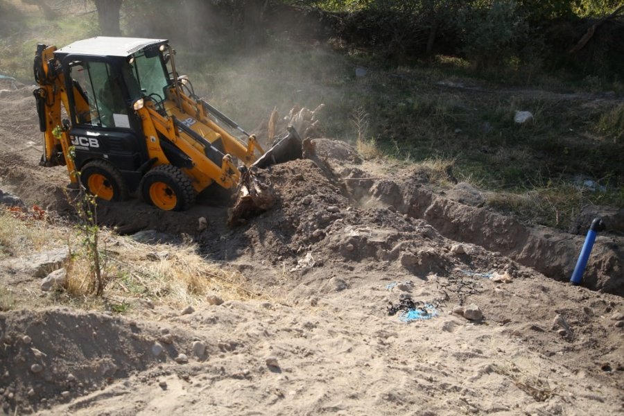 Melikgazi’den Kırsal Mahallelerde Çiftçilerin Sulama Sıkıntısına Çözüm