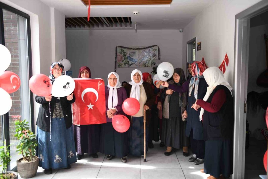 Büyükşehir’in Ulu Çınarlarından ‘cumhuriyet’ Coşkusu