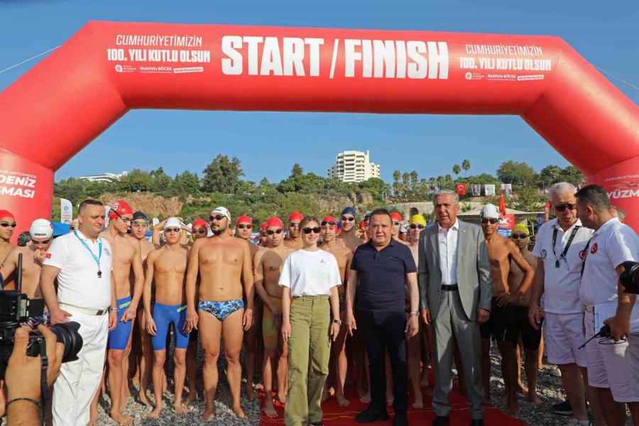 Antalya’da Kulaçlar Cumhuriyet’in 100. Yılı İçin Atıldı