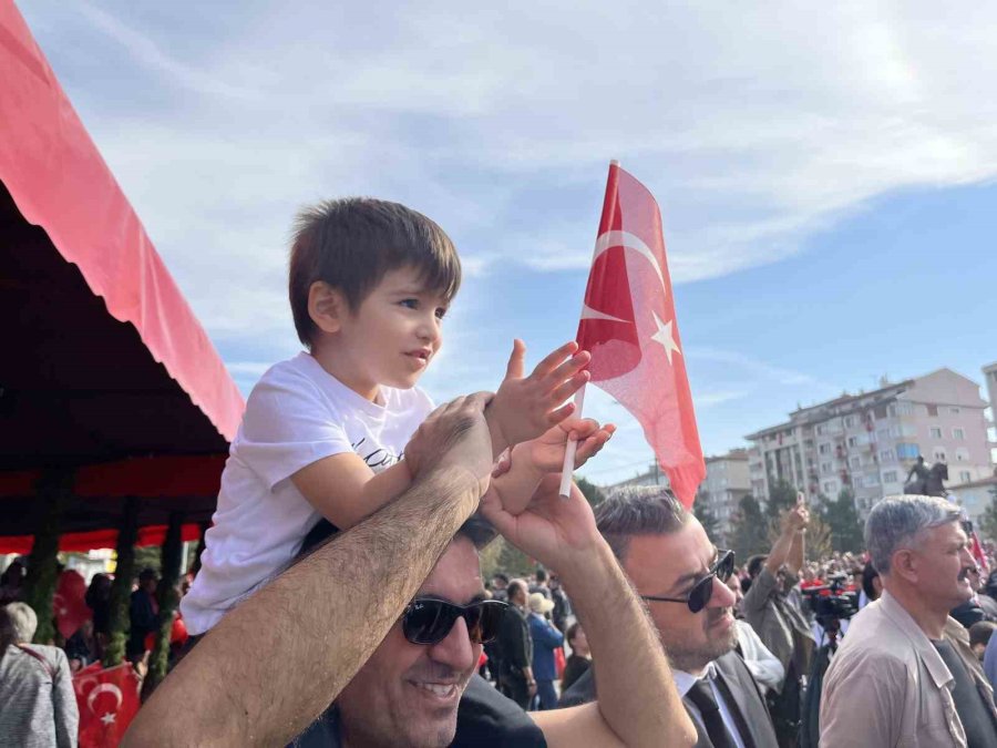 Eskişehir’de Cumhuriyetin 100’üncü Yılı Coşkuyla Kutlandı