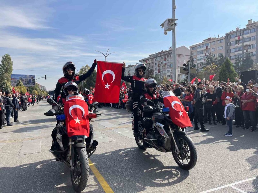 Eskişehir’de Cumhuriyetin 100’üncü Yılı Coşkuyla Kutlandı