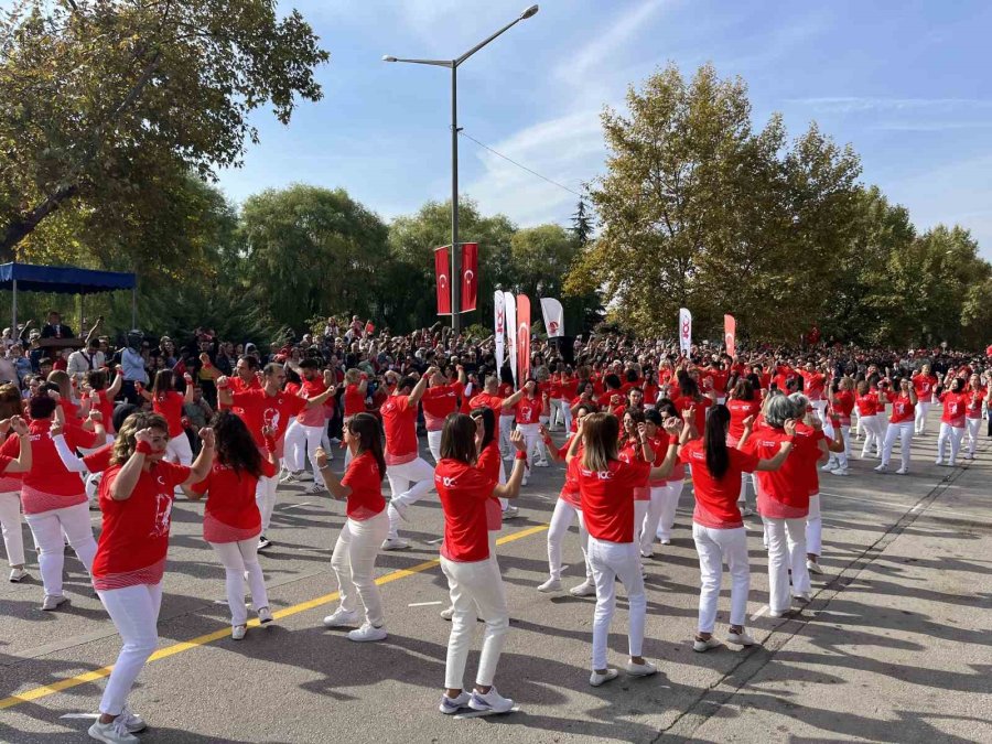 Eskişehir’de Cumhuriyetin 100’üncü Yılı Coşkuyla Kutlandı