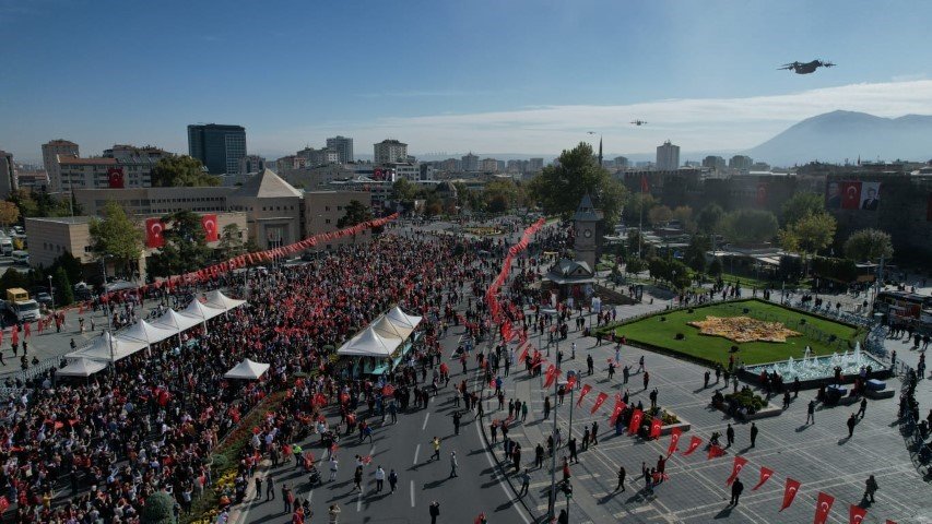 Kayseri’de 100. Yıl Coşkusu