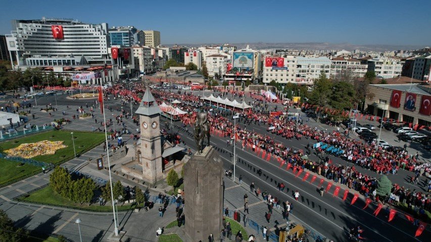 Kayseri’de 100. Yıl Coşkusu