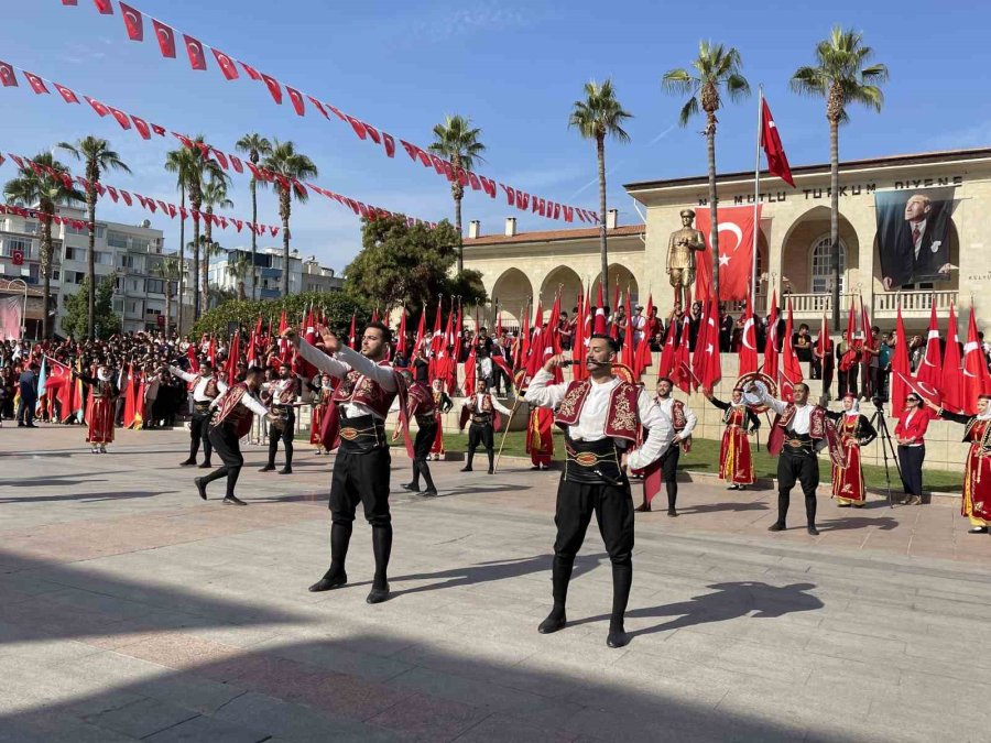 Mersin’de Cumhuriyet Bayramı Coşkuyla Kutlandı