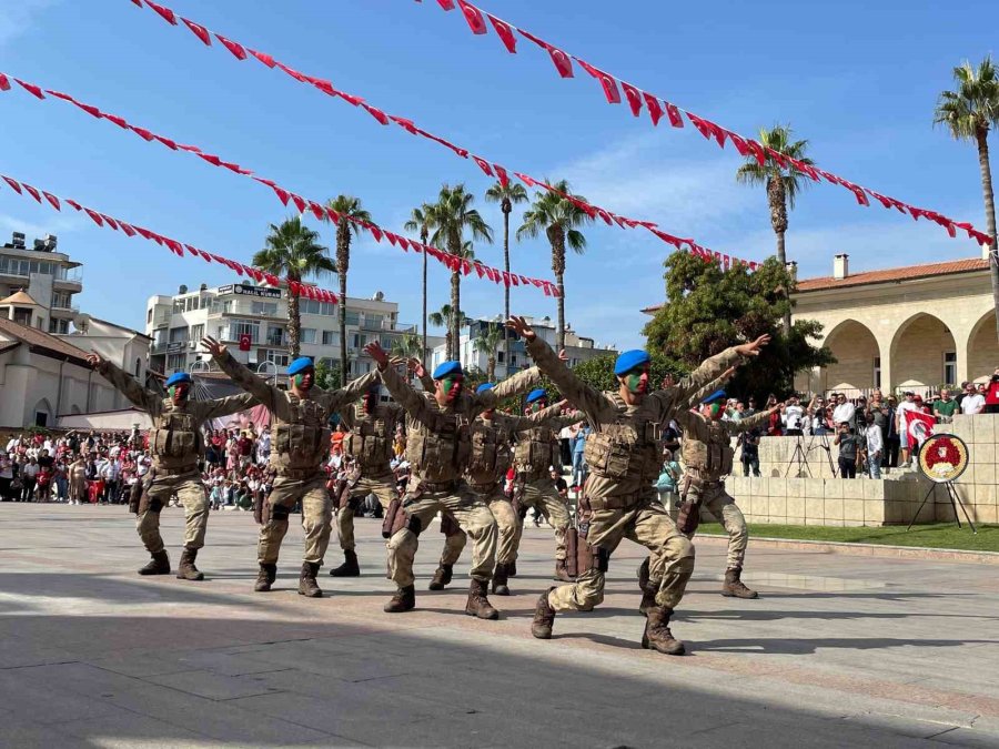 Mersin’de Cumhuriyet Bayramı Coşkuyla Kutlandı