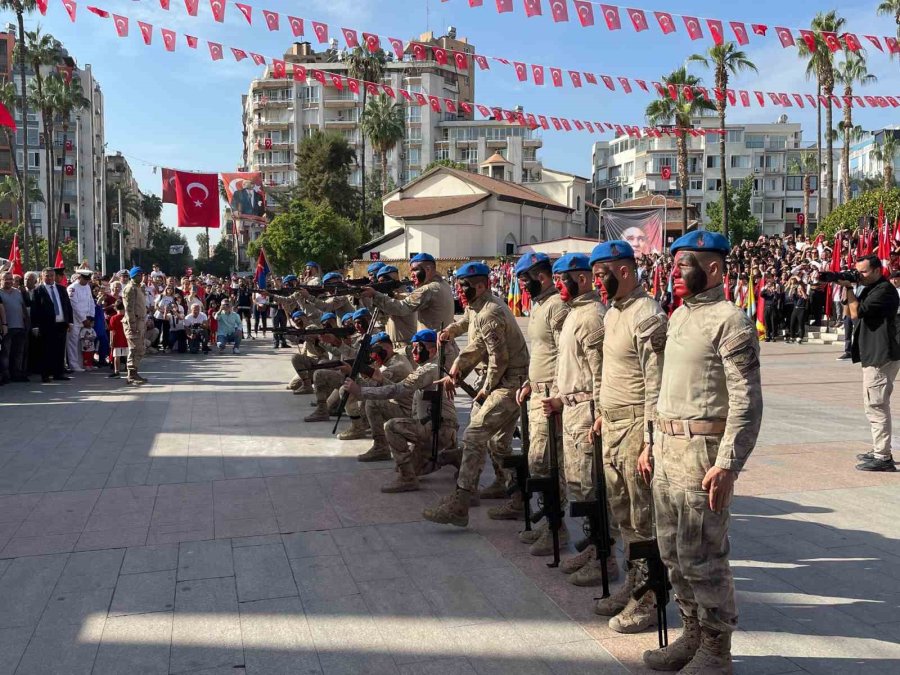 Mersin’de Cumhuriyet Bayramı Coşkuyla Kutlandı