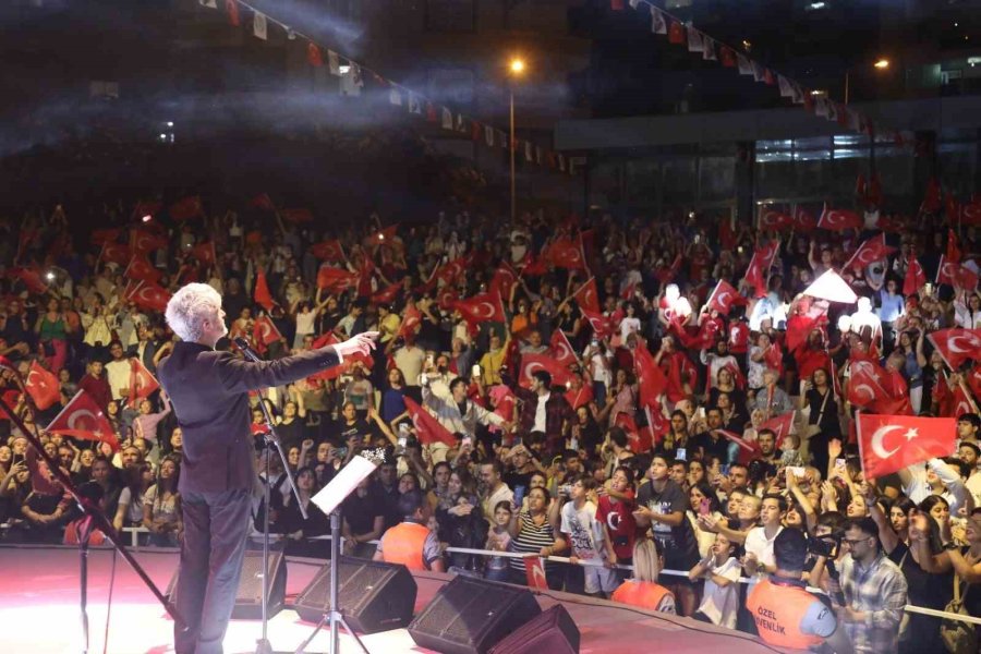 Mezitli’de Cumhuriyet Coşkusu Yaşanıyor