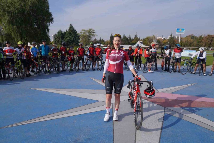 Cumhuriyet’in 100’üncü Yılı İçin 100 Kilometre Pedal Çevirdiler