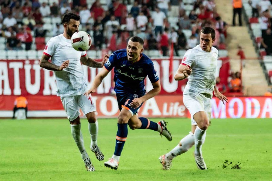 Trendyol Süper Lig: Antalyaspor: 1 - Rams Başakşehir: 0 (maç Sonucu)