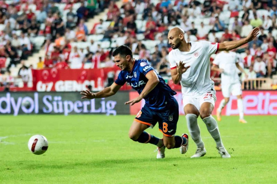 Trendyol Süper Lig: Antalyaspor: 1 - Rams Başakşehir: 0 (maç Sonucu)