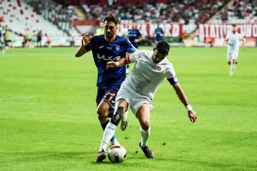 Trendyol Süper Lig: Antalyaspor: 1 - Rams Başakşehir: 0 (maç Sonucu)