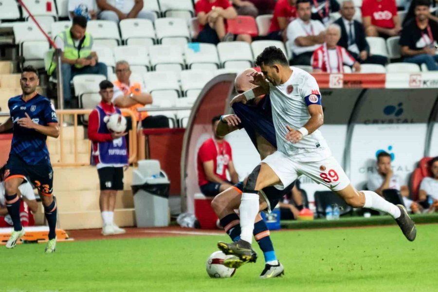 Trendyol Süper Lig: Antalyaspor: 1 - Rams Başakşehir: 0 (maç Sonucu)