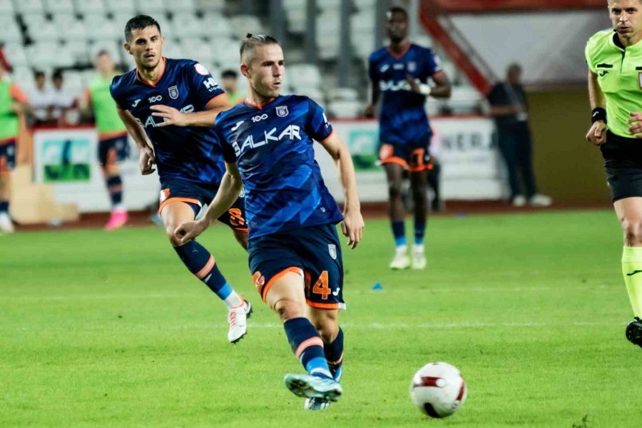 Trendyol Süper Lig: Antalyaspor: 1 - Rams Başakşehir: 0 (maç Sonucu)