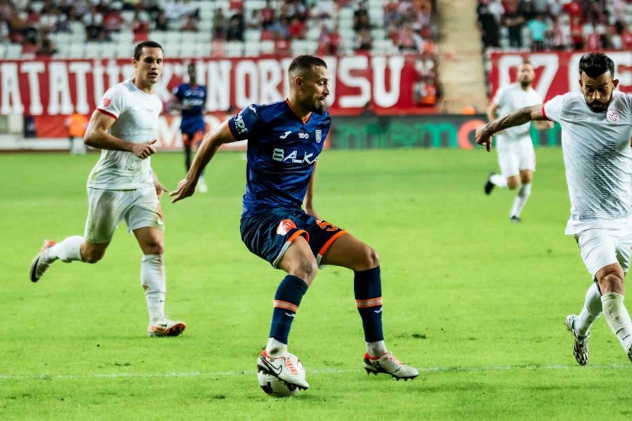 Trendyol Süper Lig: Antalyaspor: 1 - Rams Başakşehir: 0 (maç Sonucu)