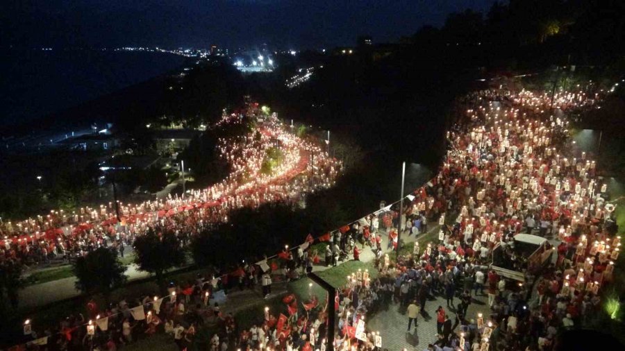 Antalya’da Cumhuriyet’in 100. Yılı Coşkusu