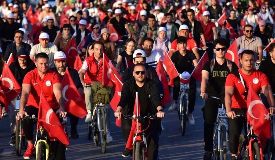 Türkiye Cumhuriyeti’nin Yüzüncü Yılında Binlerce Pedal