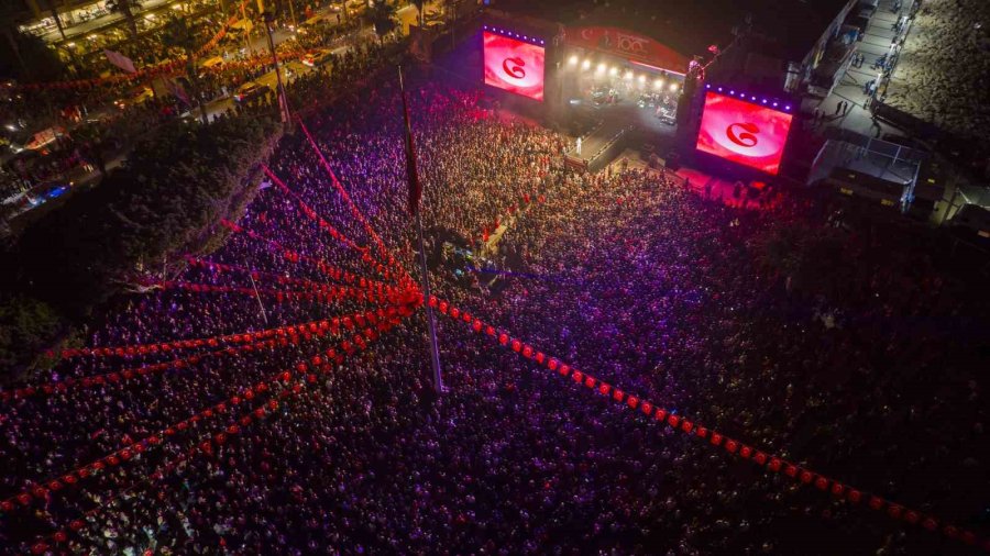 Mersin’de Cumhuriyetin 100. Yıl Coşkusu Yaşandı