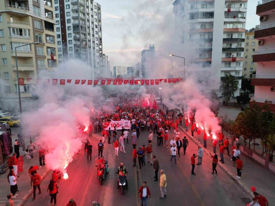 Mezitli’de 100. Yıl Coşkusu Cadde Ve Sokaklara Sığmadı