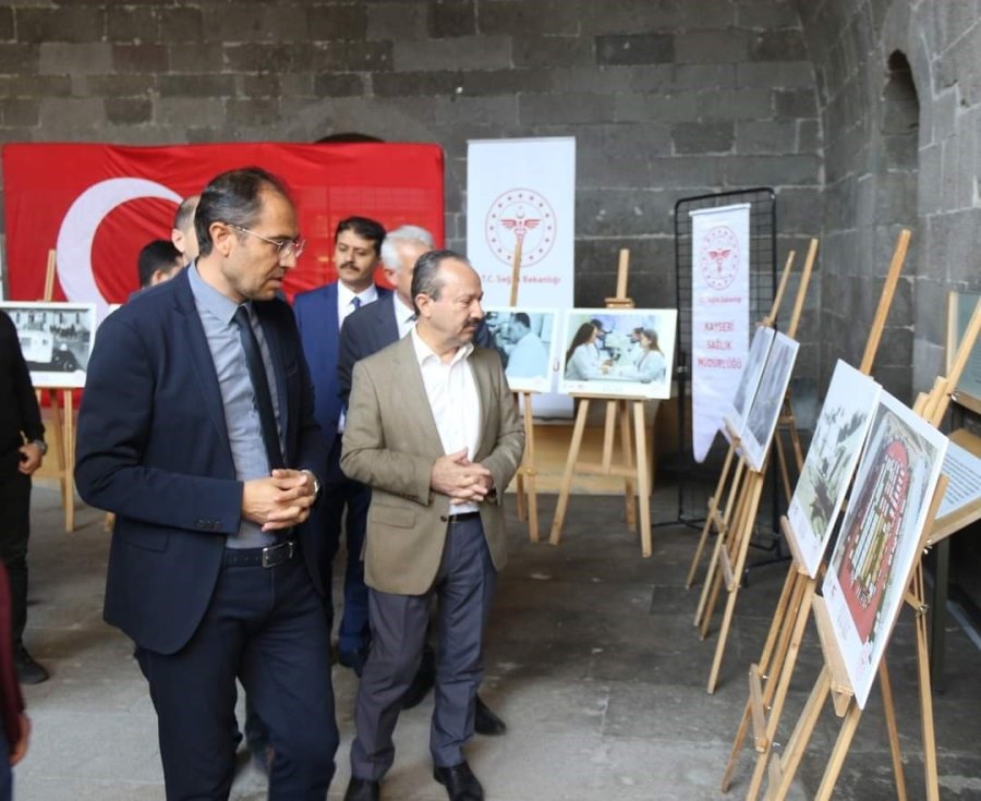 "100 Yıldır Aynı Aşk Ve Heyecanla" Fotoğraf Sergisine Yoğun İlgi