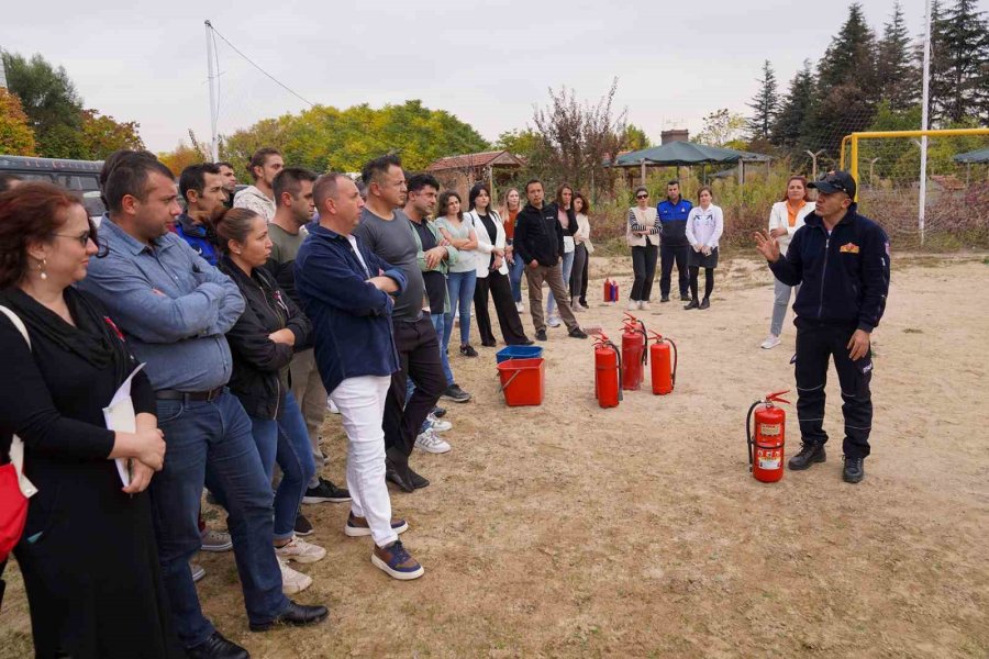 Tepebaşı Personeline Yangın Eğitimi