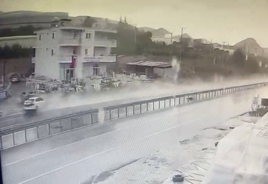 Alanya Aedaş Bölge Müdürü’nün Hayatını Kaybettiği Kaza Güvenlik Kamerasında