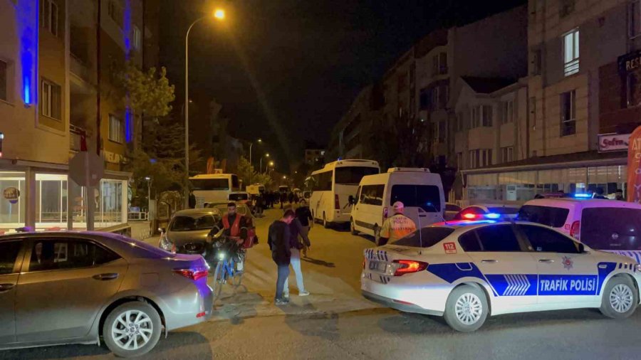 Dışarıdan Gelip Yurtta Eylem Yapılmasına Polis İzin Vermedi