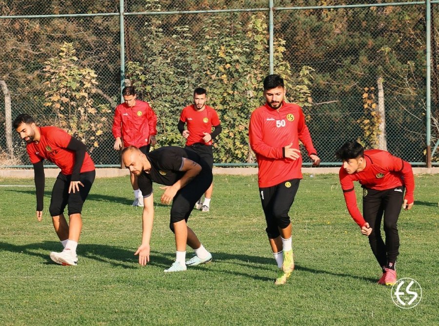 Eskişehirspor Sincan Belediyespor Müsabakası Hazırlıklarına Başladı