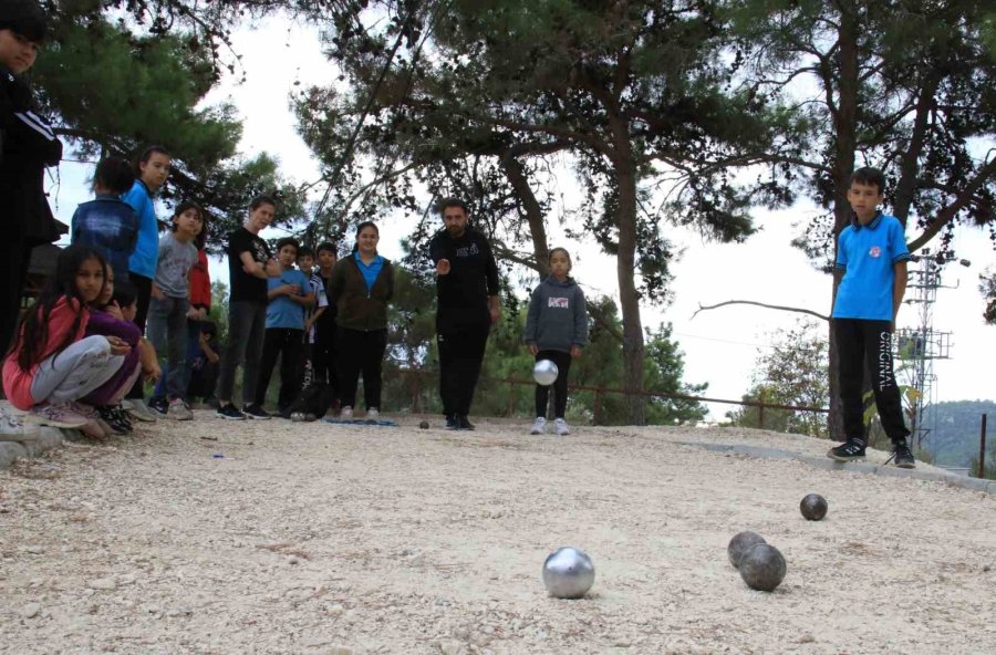 Poligon Köy Okullarına Gitti, Öğrenciler Yeni Bir Sporla Tanıştı