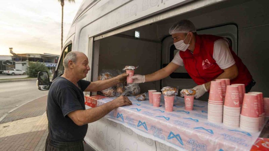 Mersin’de ’1 Ekmek 1 Çorba’ Uygulaması 61 Noktada Başladı