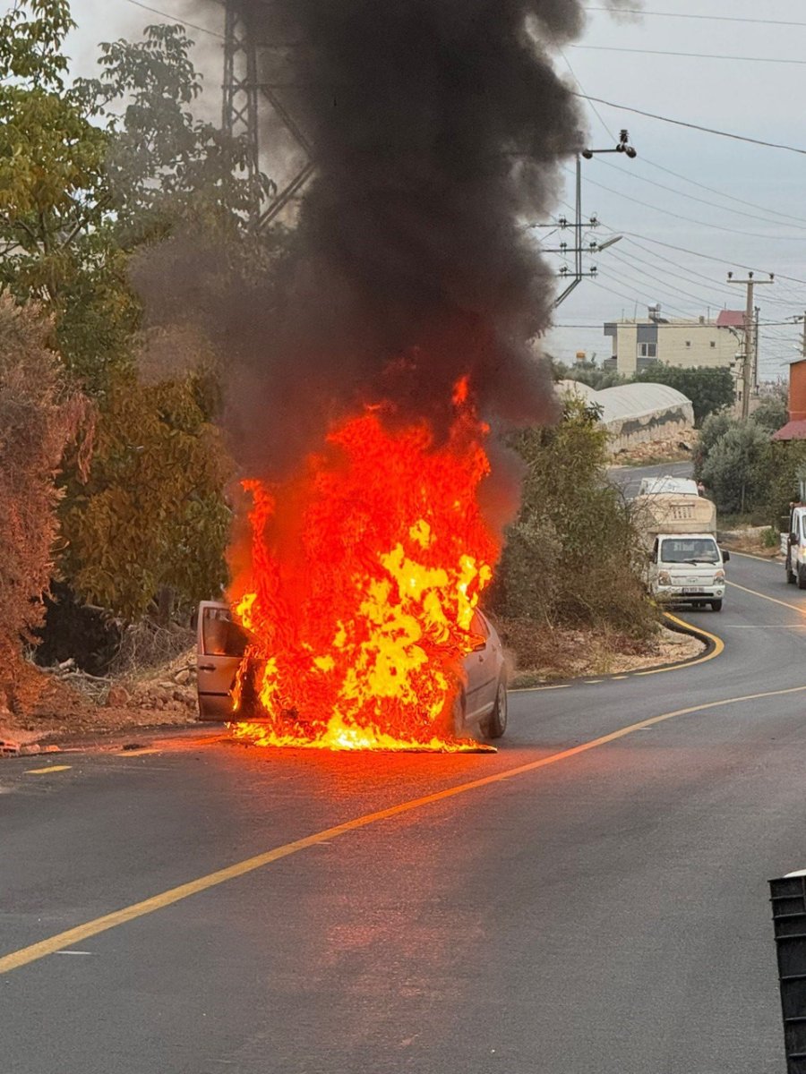 Seyir Halindeki Otomobil Alev Alev Yandı